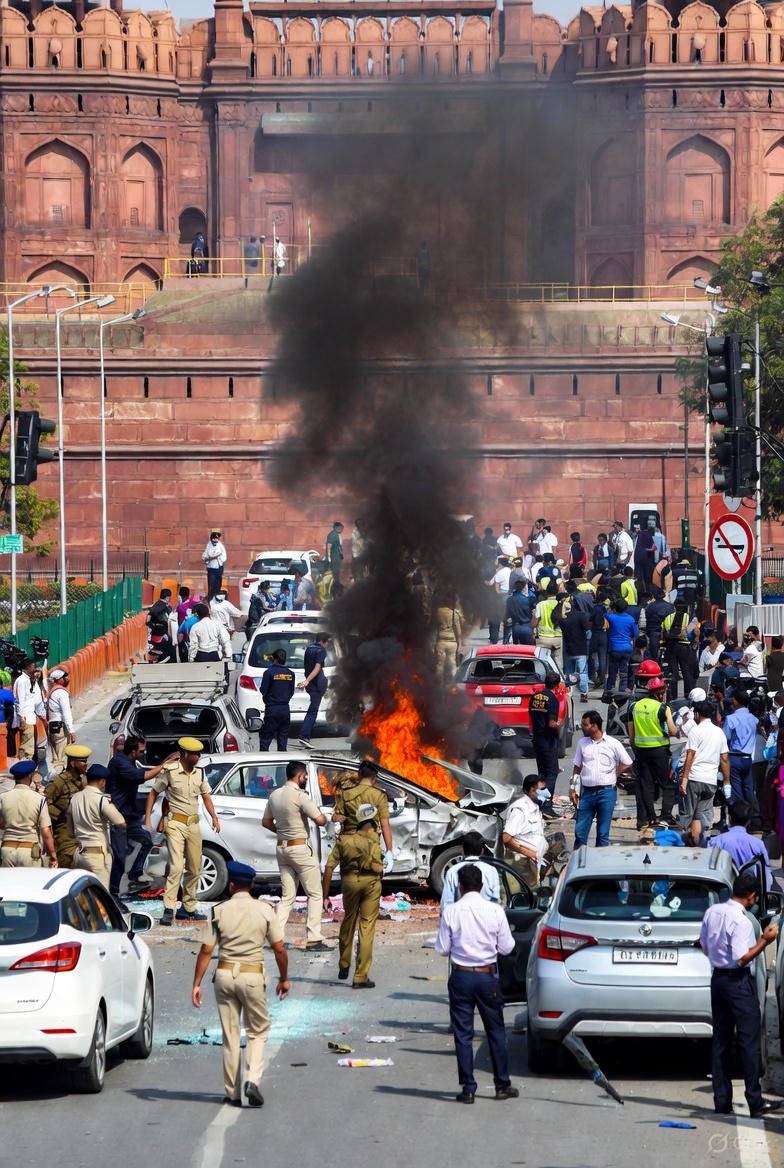 लाल किला कार धमाका: 8 मृत, 24+ घायल | दिल्ली हाई अलर्ट – 10 नवंबर 2025