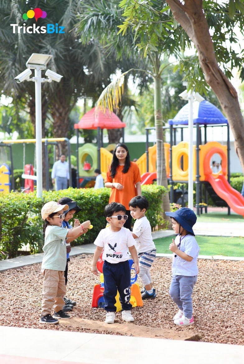 10 सबसे जरूरी टिप्स: अपने नन्हे-मुन्&zwj;नू (Toddler) के लिए बेस्ट प्री-स्कूल/प्ले स्कूल कैसे चुनें?